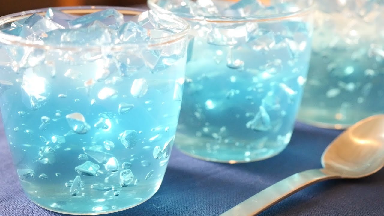 青いキャラクター